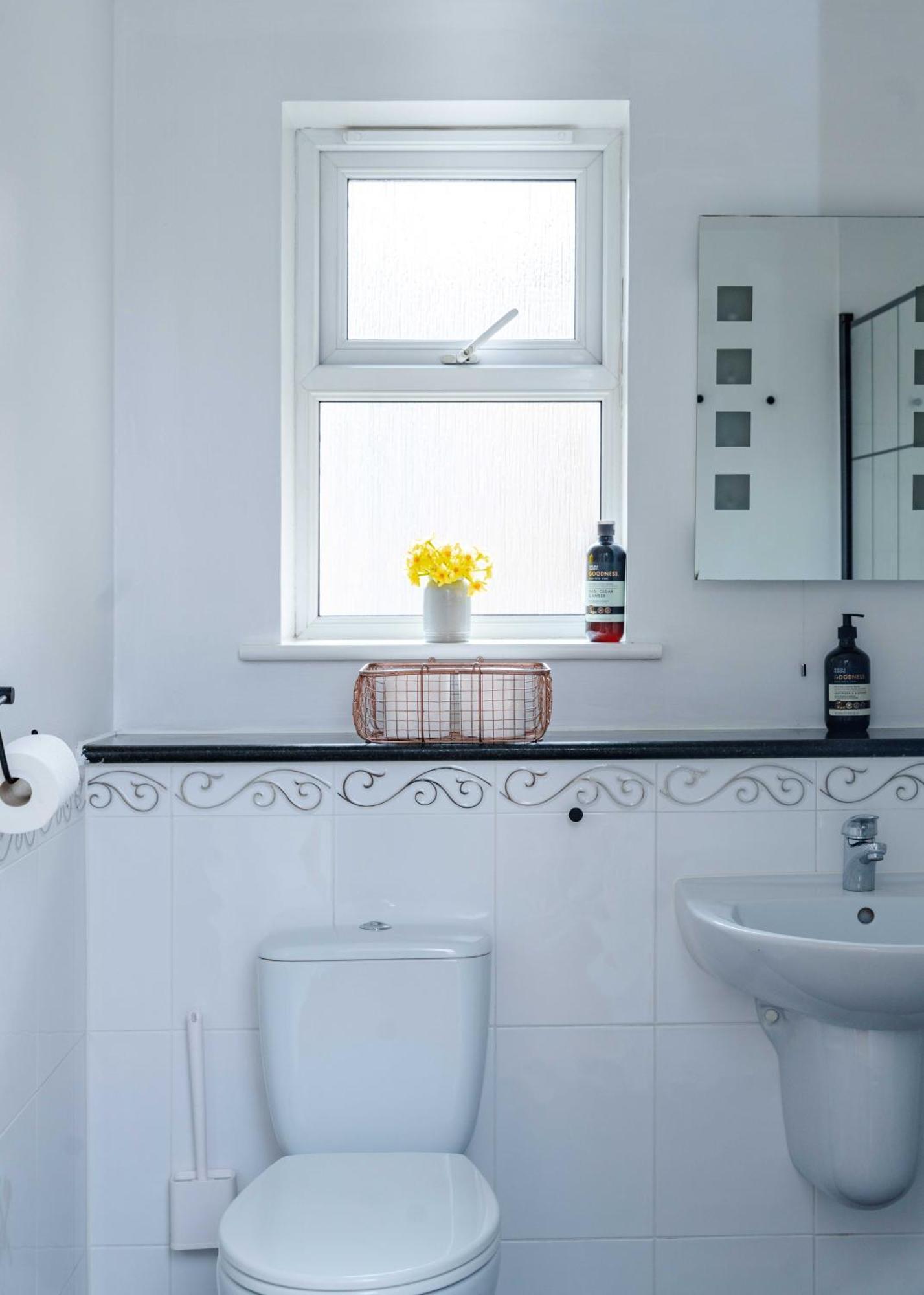 Apartment Modern Near Old Town With Parking Margate